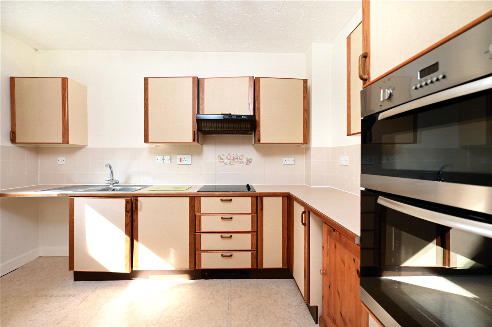 Pegasus Court, Fleet, Hampshire, GU51, photo 2