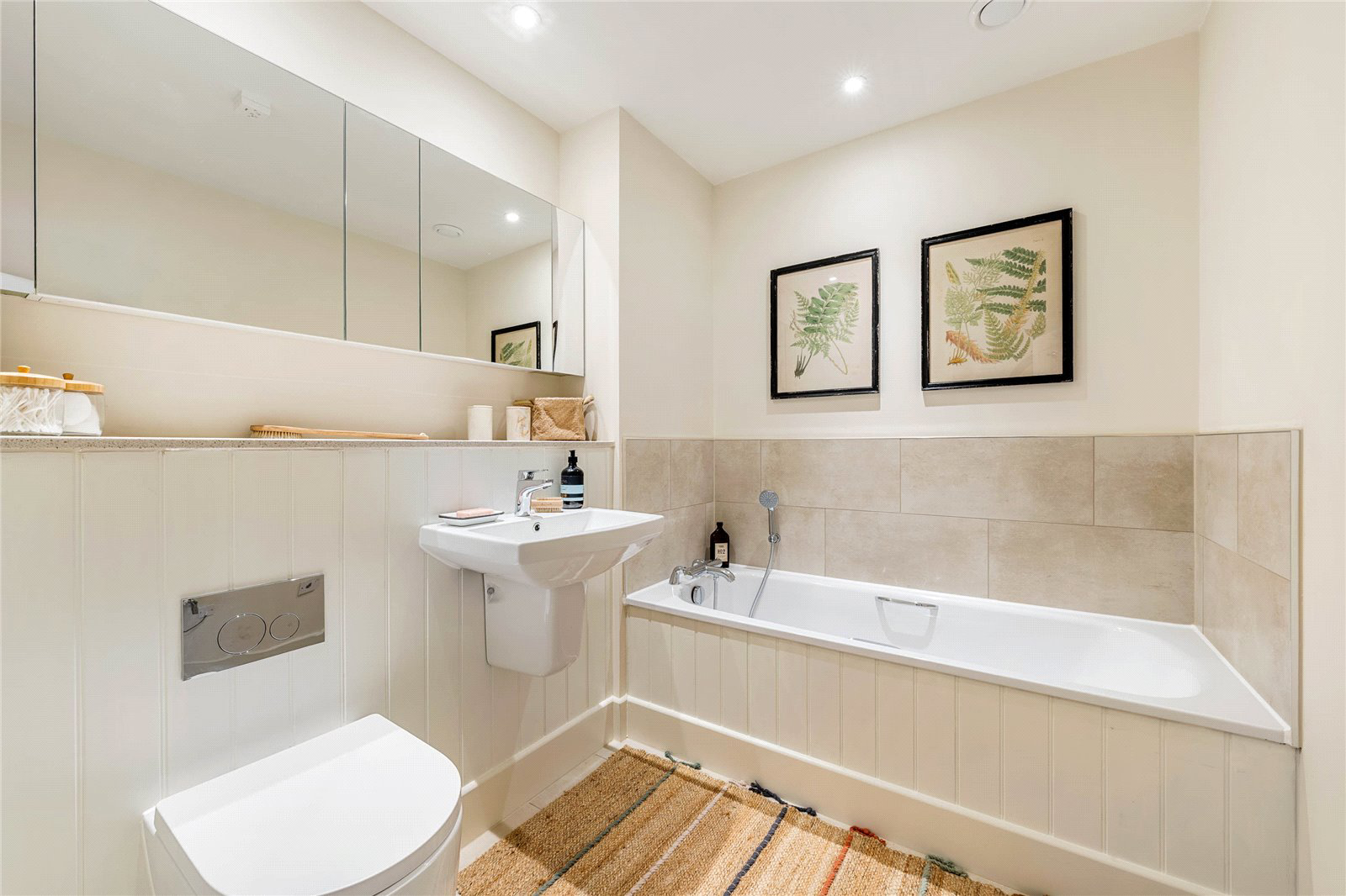 Vicarage Road, Yateley, Hampshire, GU46, photo 7