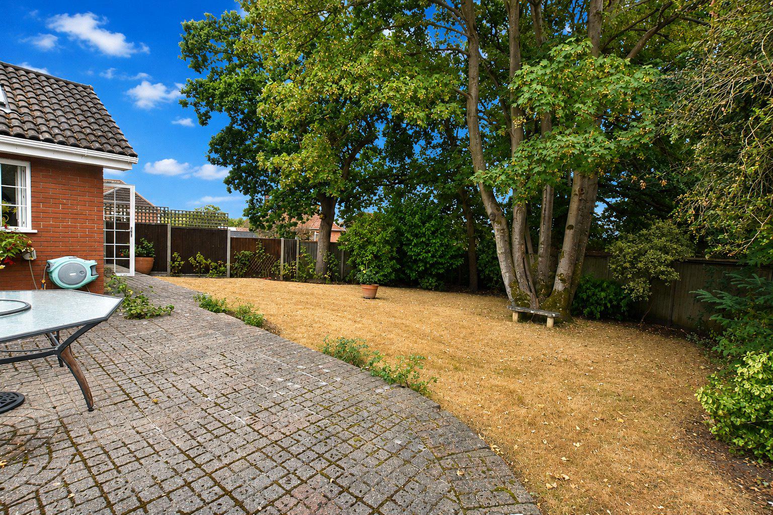 The Sycamores, Farnborough, Hampshire, GU14, photo 9
