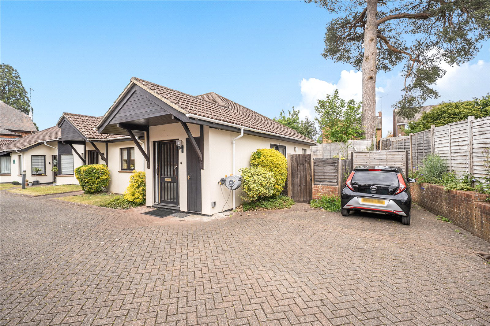 Hartford Court, Hartley Wintney, Hook, Hampshire, RG27