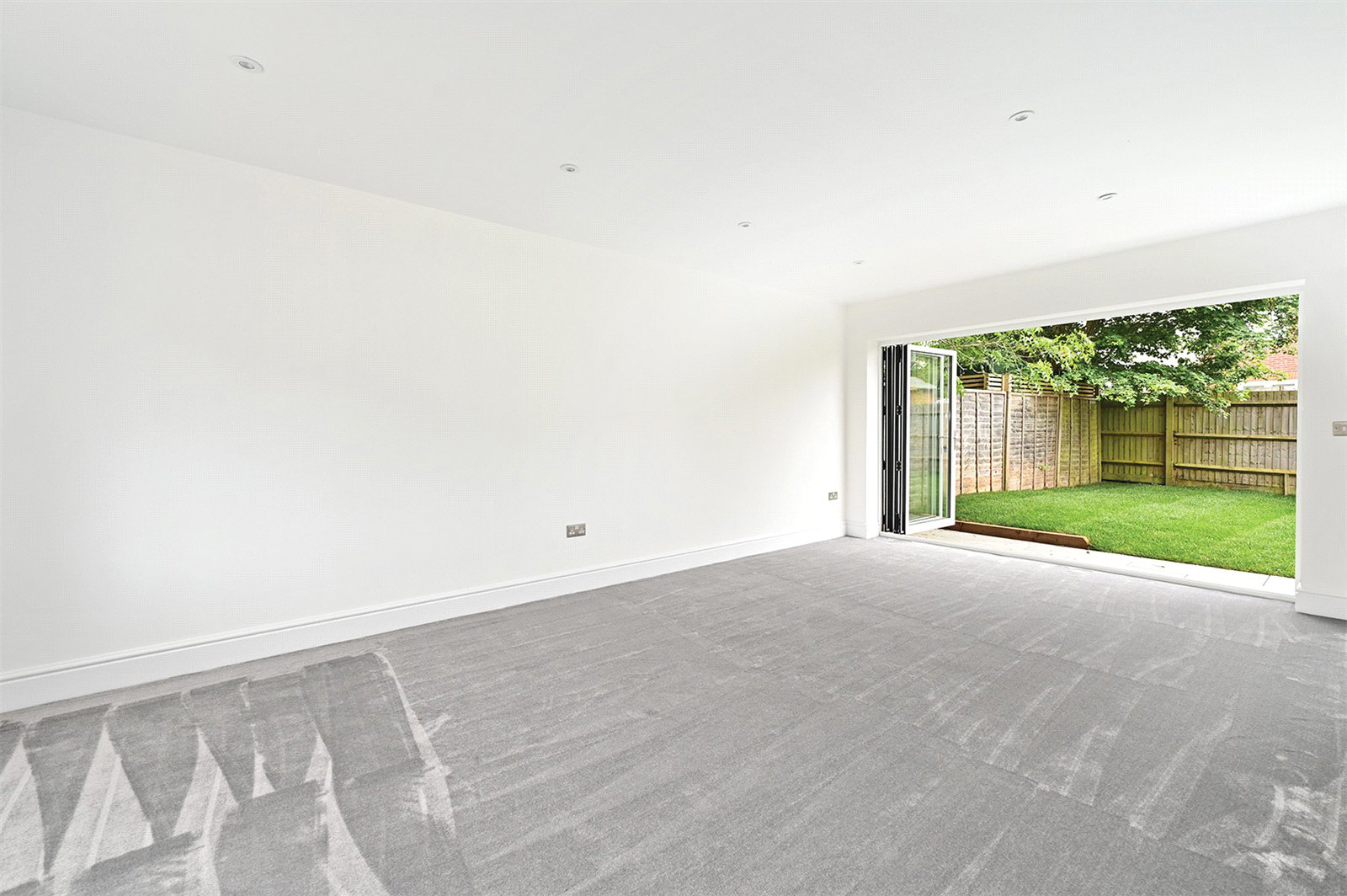 Spindle Close, Church Crookham, Fleet, Hampshire, GU52, photo 3