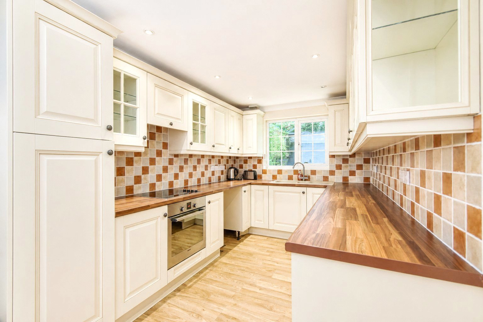 Reading Road, Sherfield-on-Loddon, Hook, Hampshire, RG27, photo 19