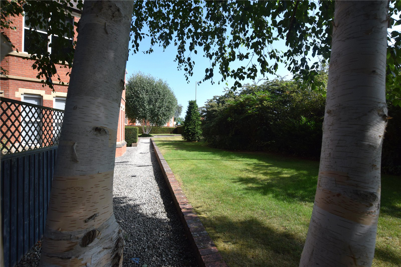 Farnborough Road, Farnborough, Hampshire, GU14, photo 4