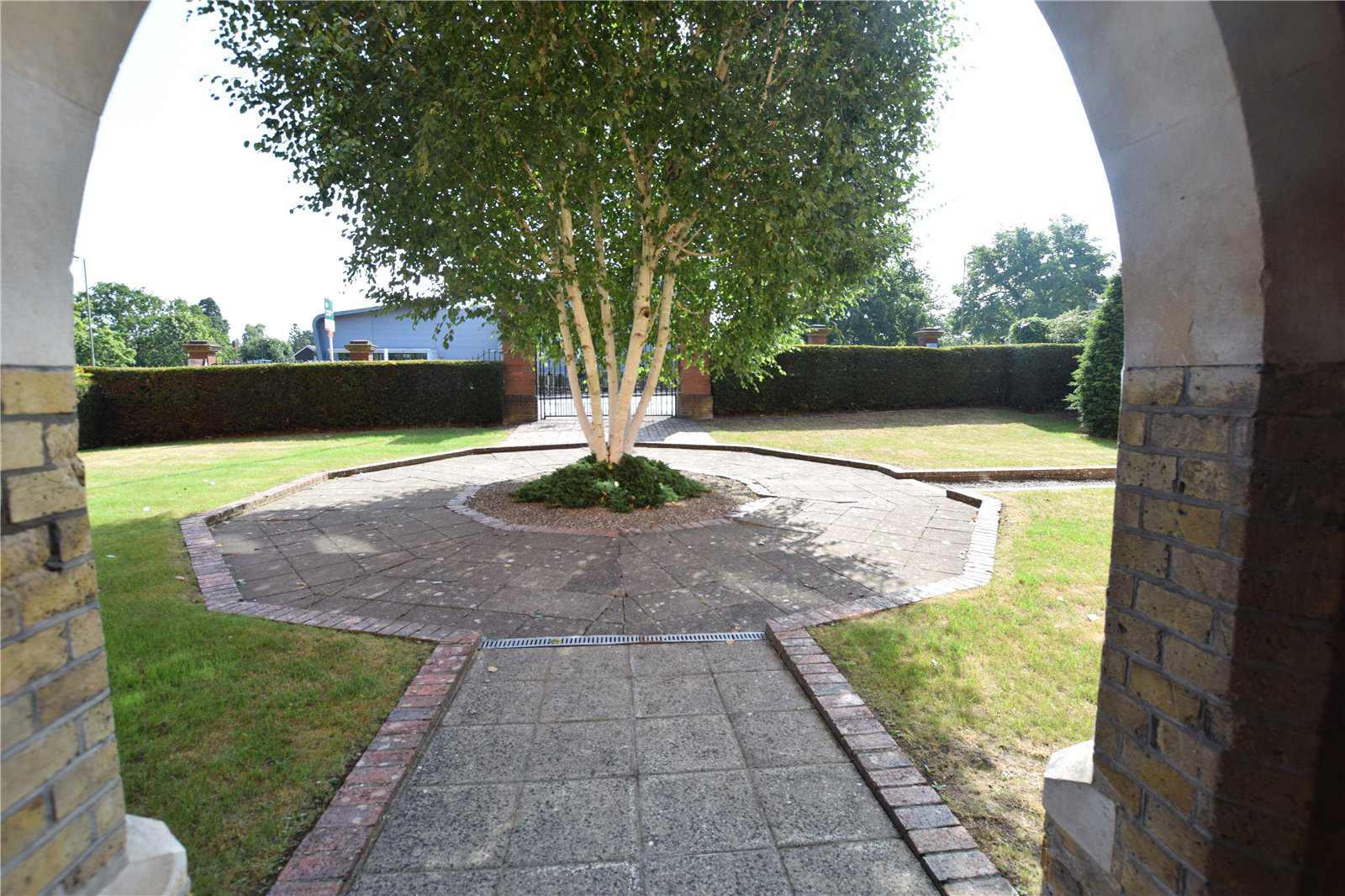 Farnborough Road, Farnborough, Hampshire, GU14, photo 3