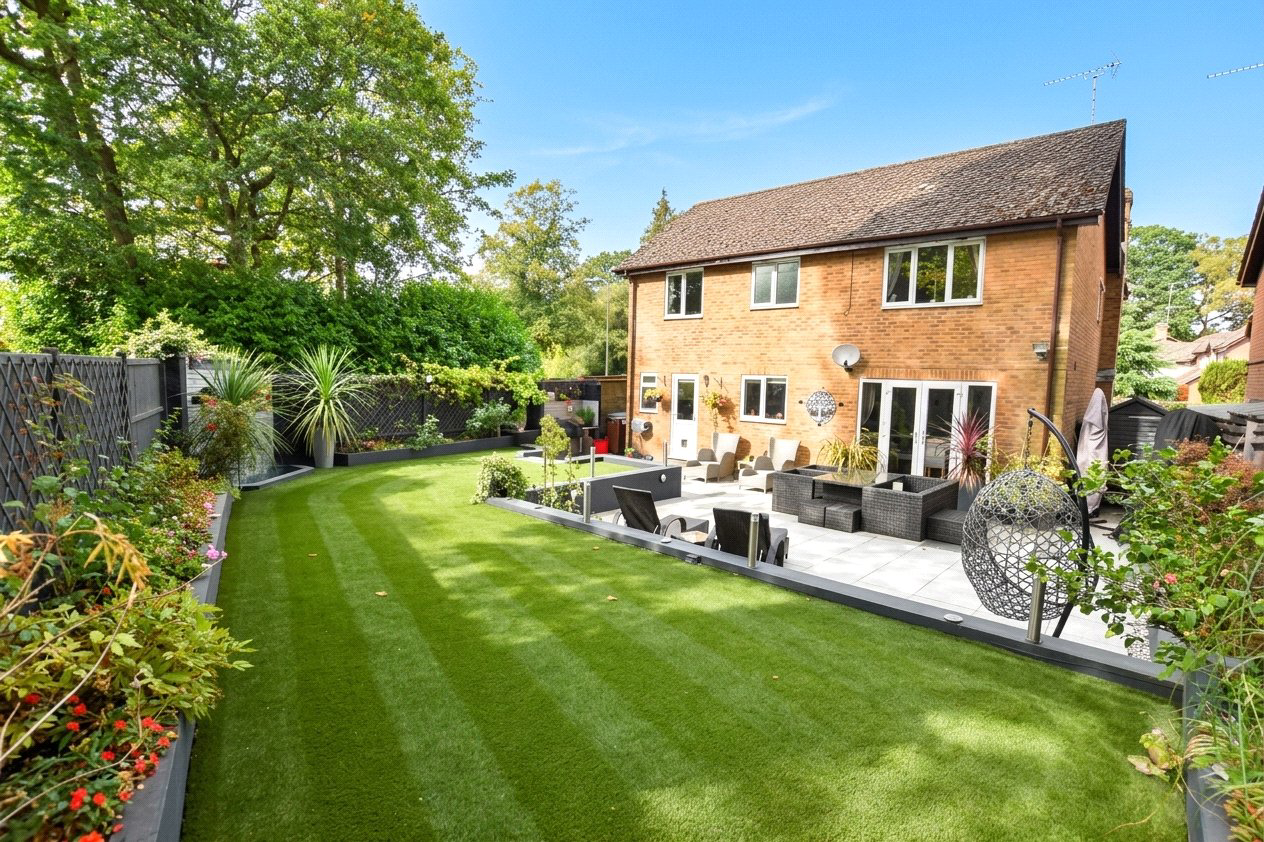Howard Drive, Farnborough, Hampshire, GU14, photo 7