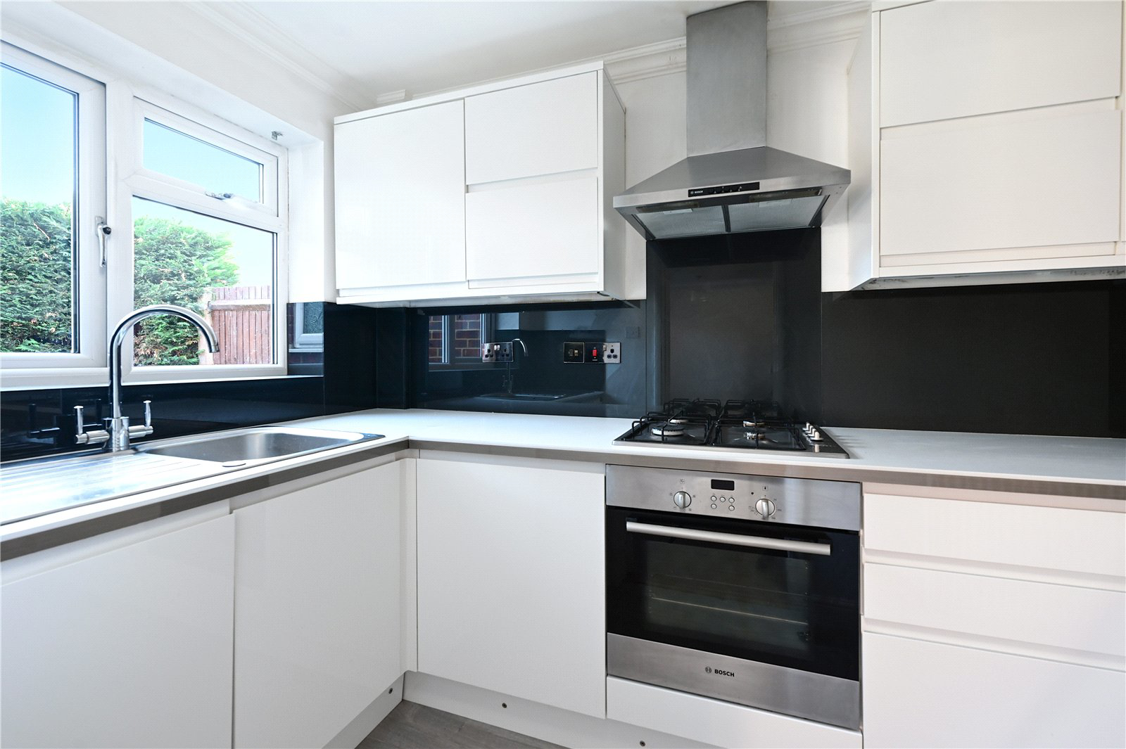 Throgmorton Road, Yateley, Hampshire, GU46, photo 2