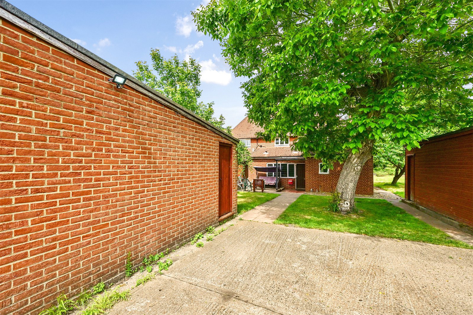 Minley Road, Blackwater, Camberley, Hampshire, GU17, photo 19