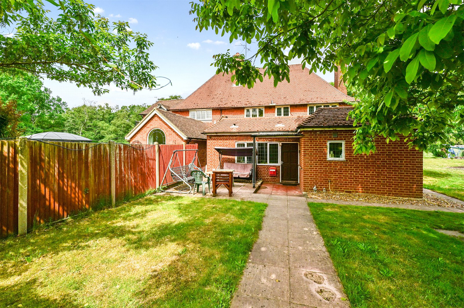 Minley Road, Blackwater, Camberley, Hampshire, GU17, photo 9