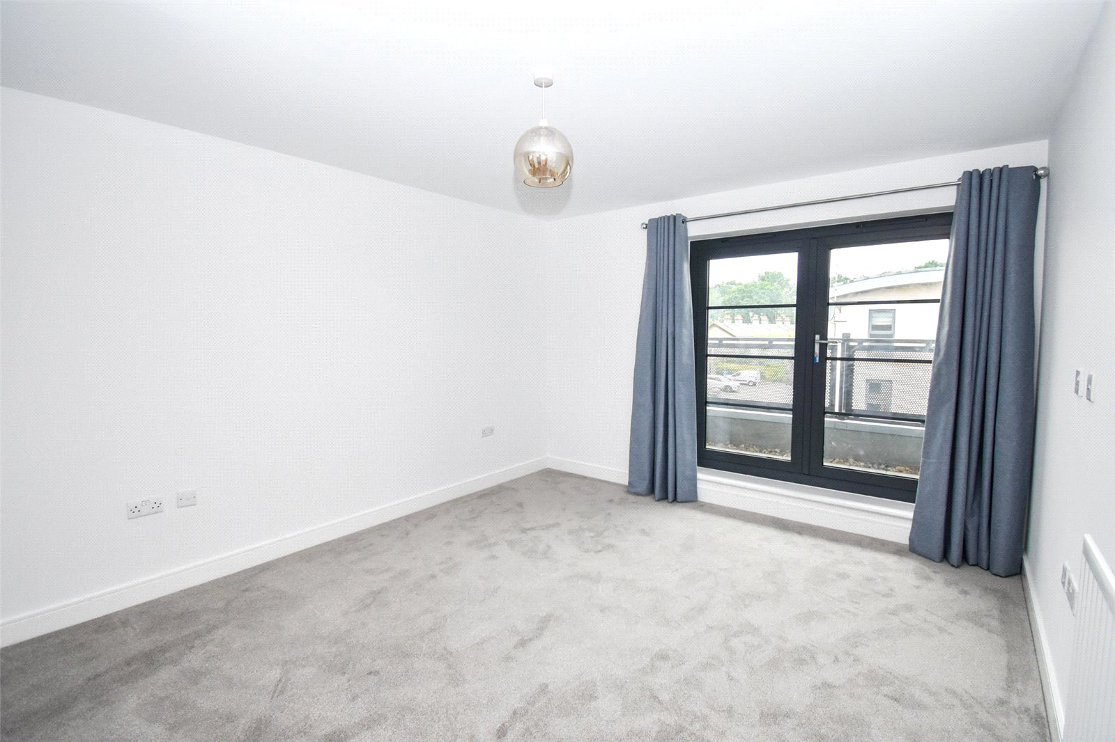 Sunderland Place, Farnborough, Hampshire, GU14, photo 3