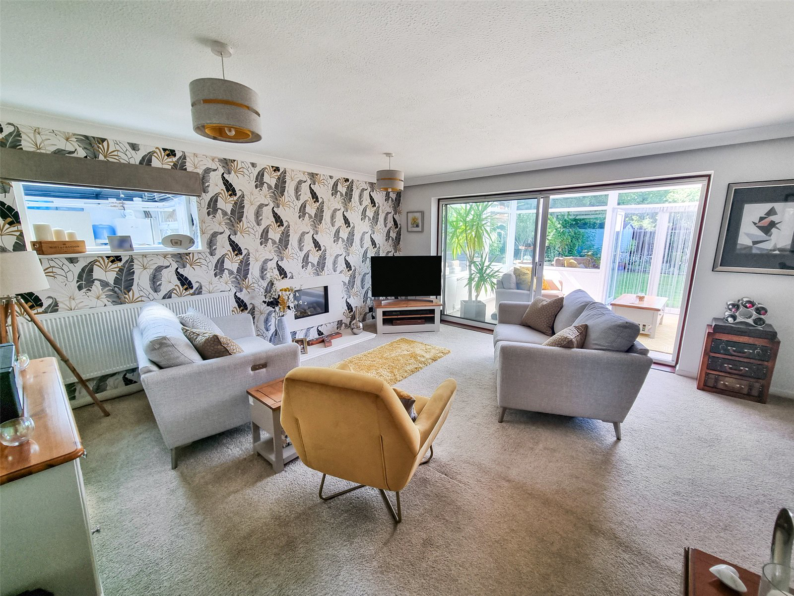 Shawfield Lane, Ash, Guildford, Surrey, GU12, photo 2