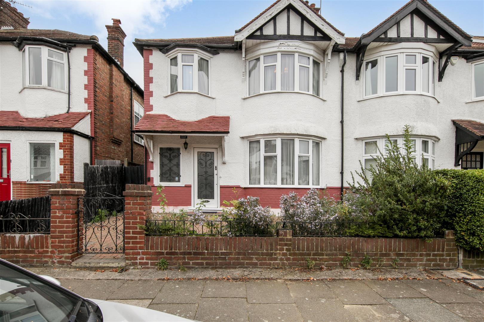 Cyprus Gardens, N3