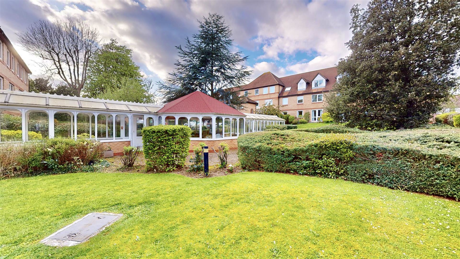 St Elizabeth's Court, Mayfield Avenue, N12