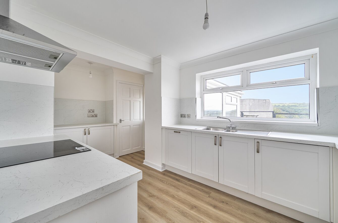 Lighthouse Hill, Portreath, photo 9