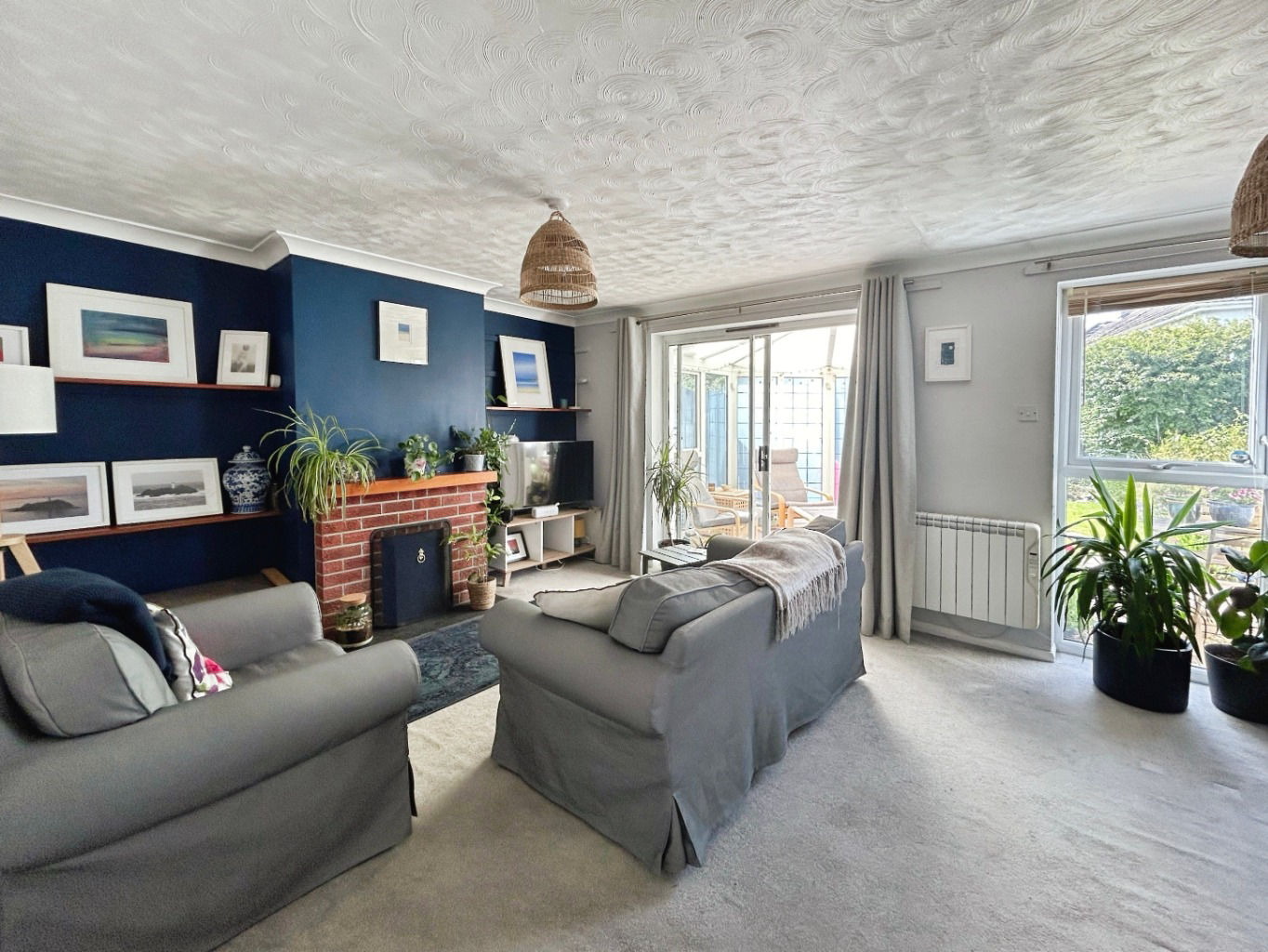 St. Erth, Three bed home in village location with no chain, photo 2