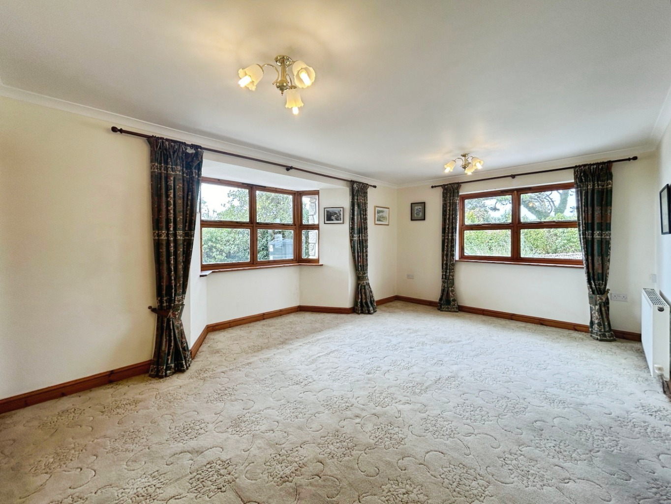 Kenneggy, Spacious home with no onward chain, photo 14
