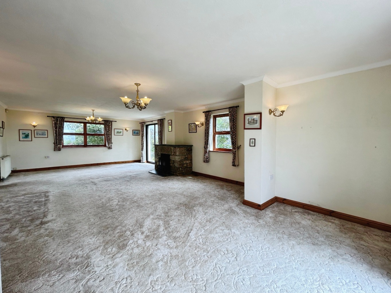 Kenneggy, Spacious home with no onward chain, photo 5
