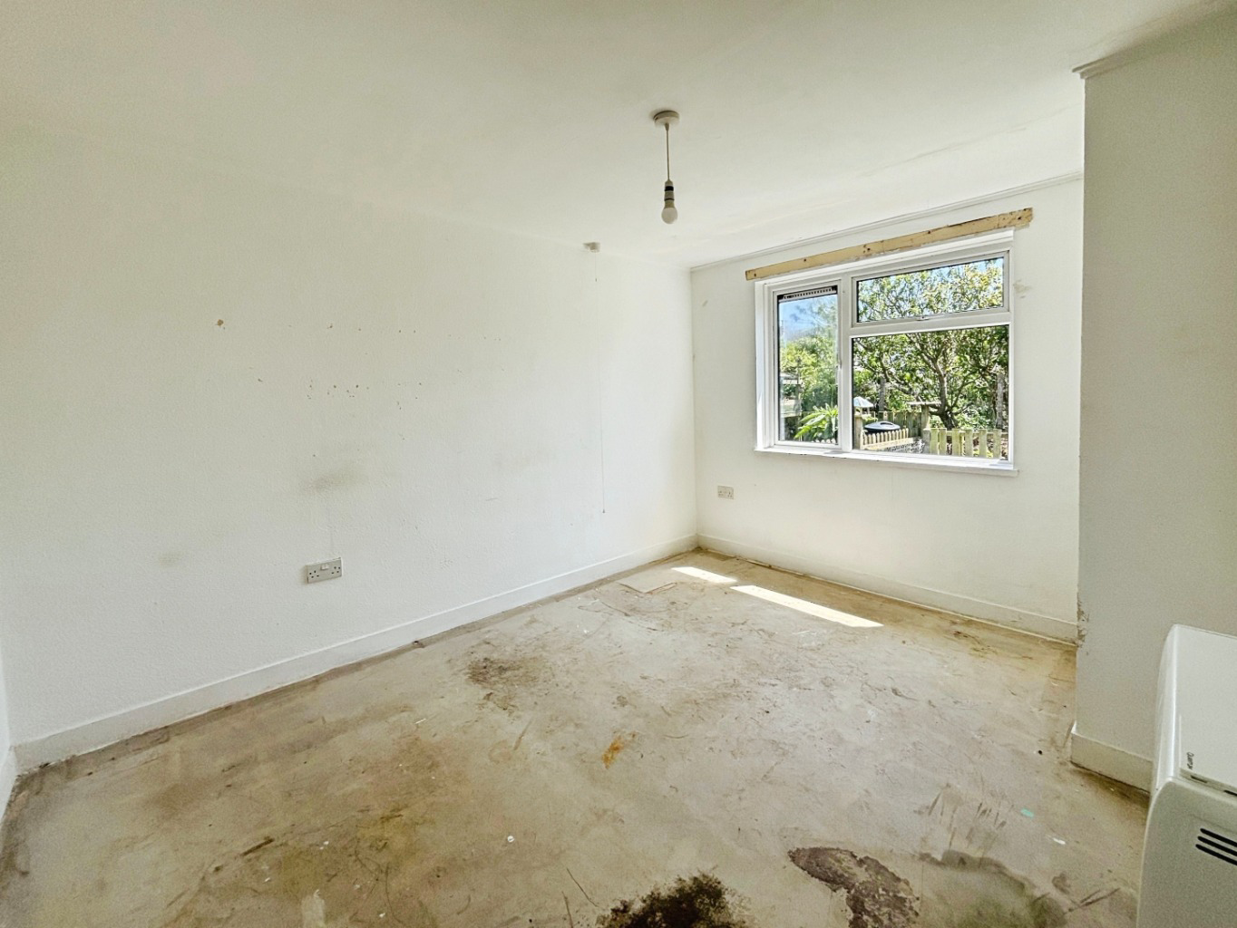 The Lizard, One bed bungalow with no chain, photo 6