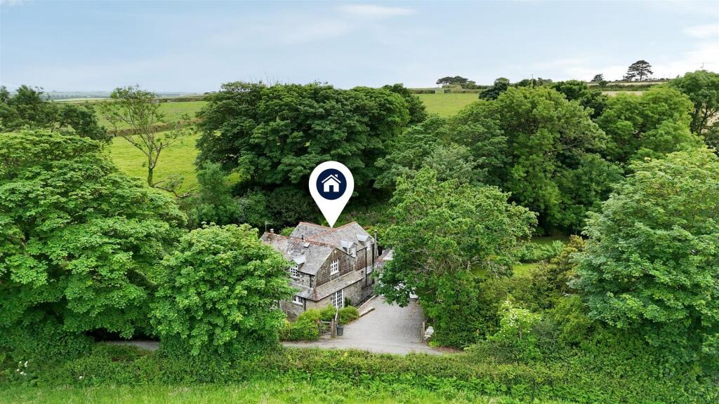 Beautiful character property with large gardens, Wendron Nr Helston, photo 22