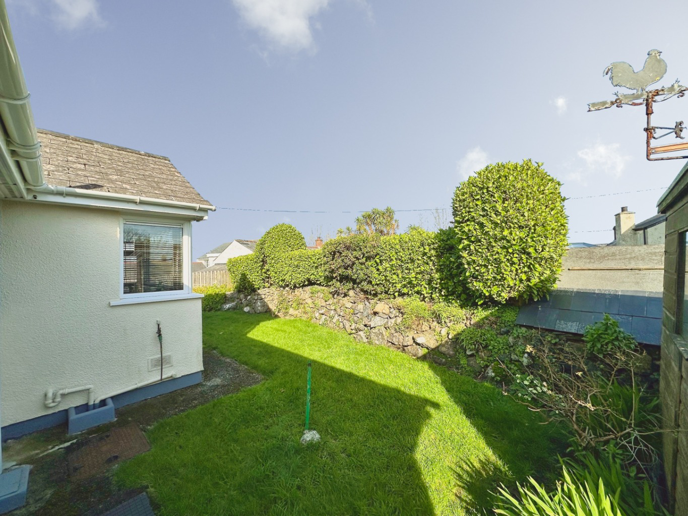Kuggar, Detached bungalow with potential and no chain, photo 21