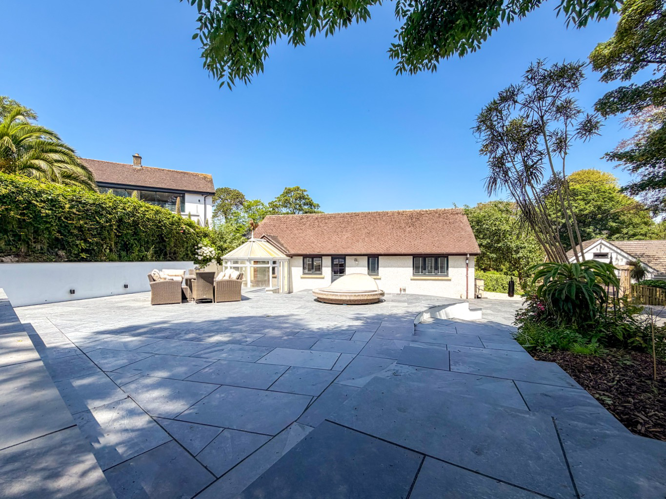 Gulval, Spacious home on generous corner plot, photo 29