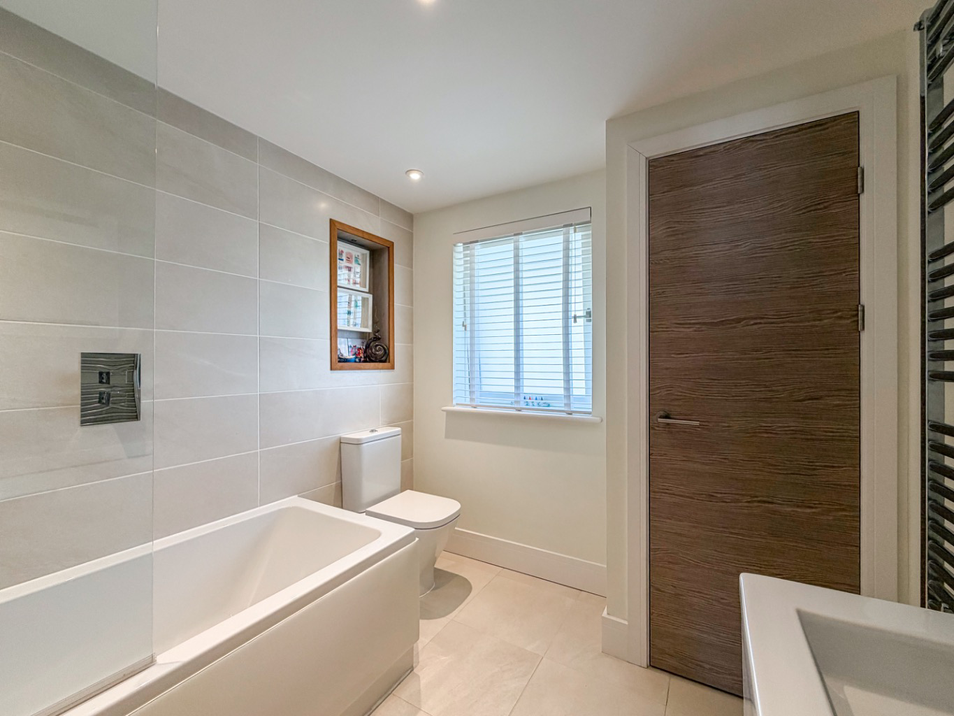 Hayle, Exceptional three bedroom home, photo 24