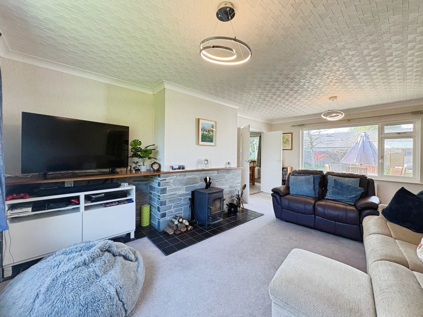 Leedstown, Bungalow set on a generous plot, photo 5