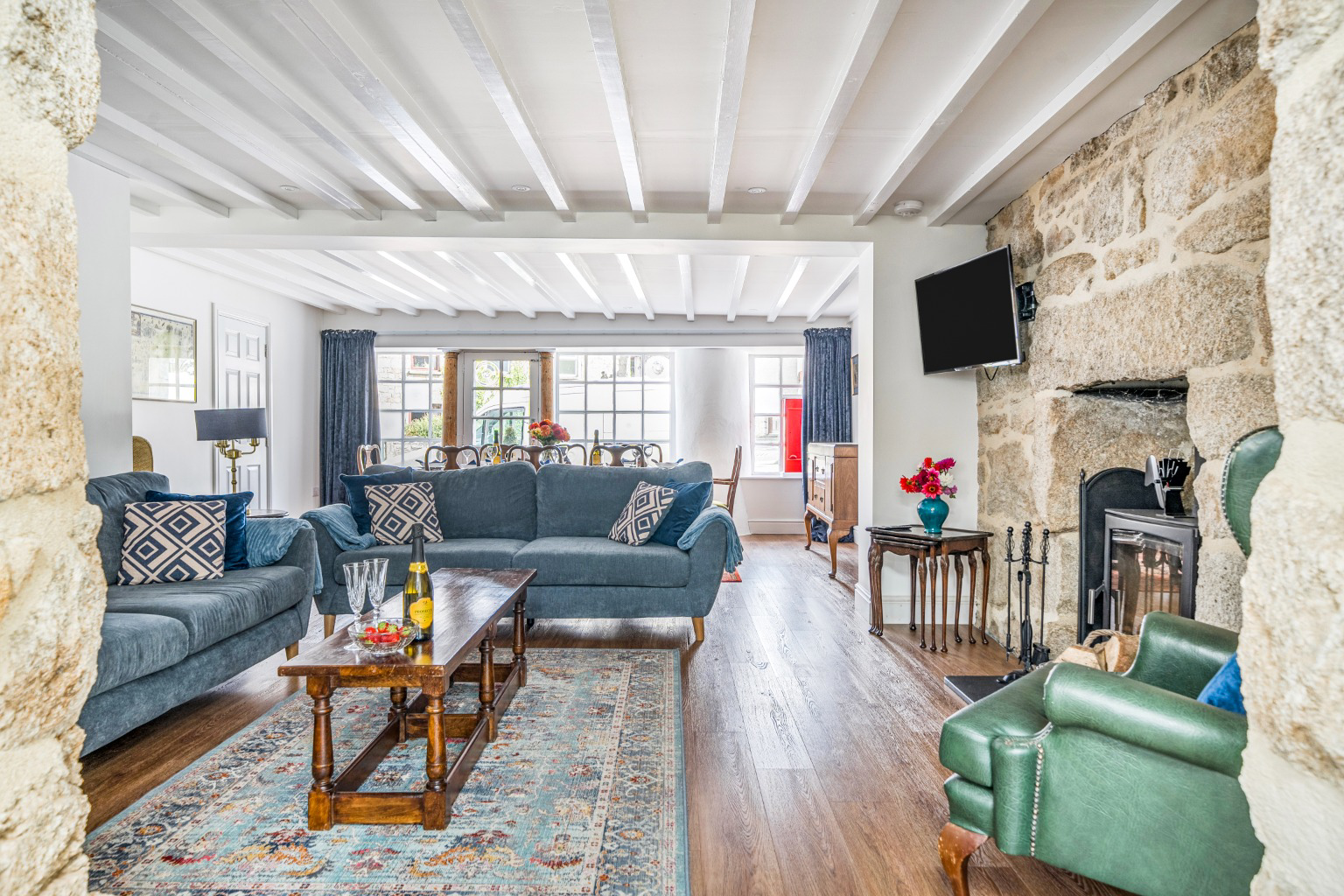 Praze, Three Storey Grade 2 Listed Cottage, photo 8