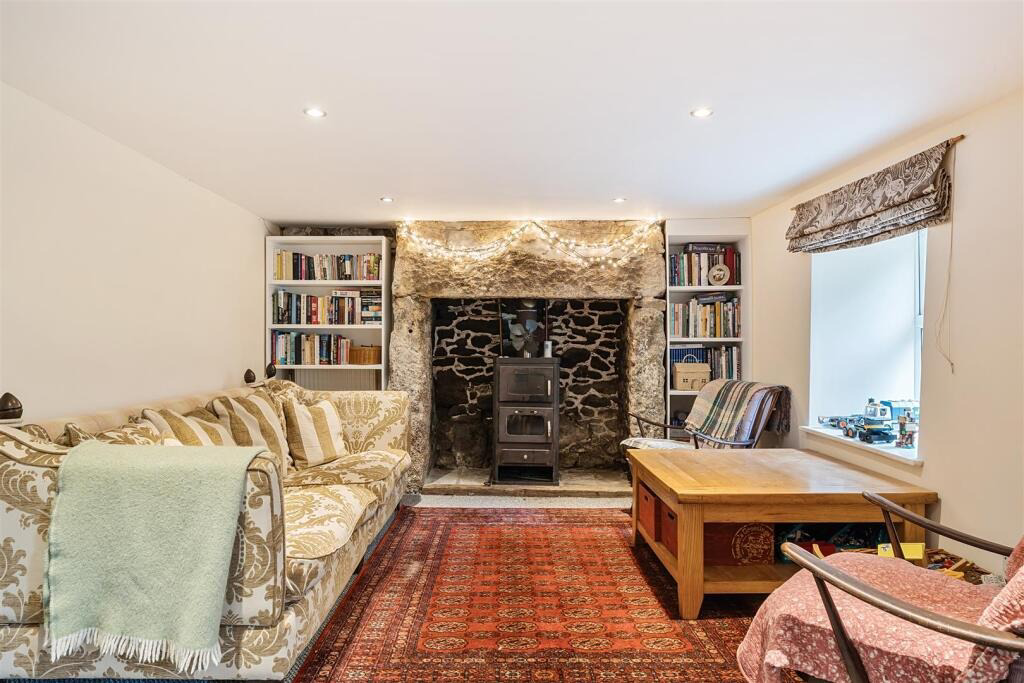 Beacon, Charming semi-detached cottage with land, photo 10