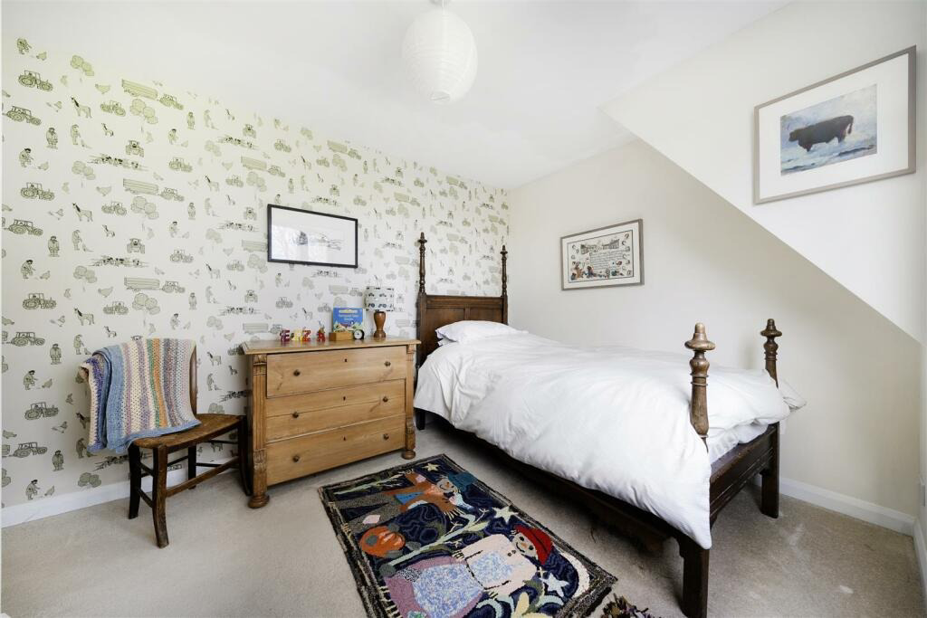 Mullion, Spacious four bed home, photo 22