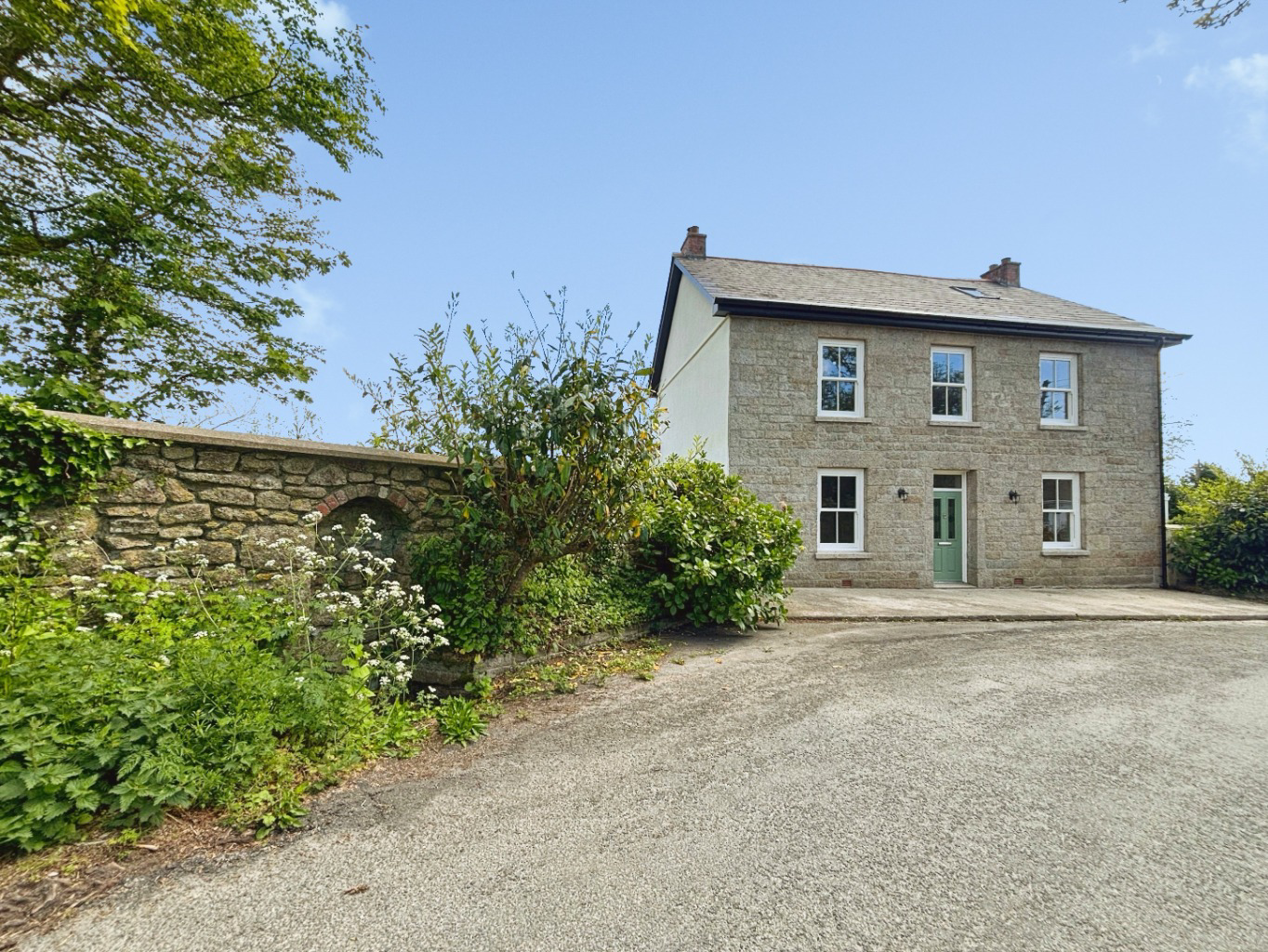 Crowan, Cottage currently under renovation with no chain