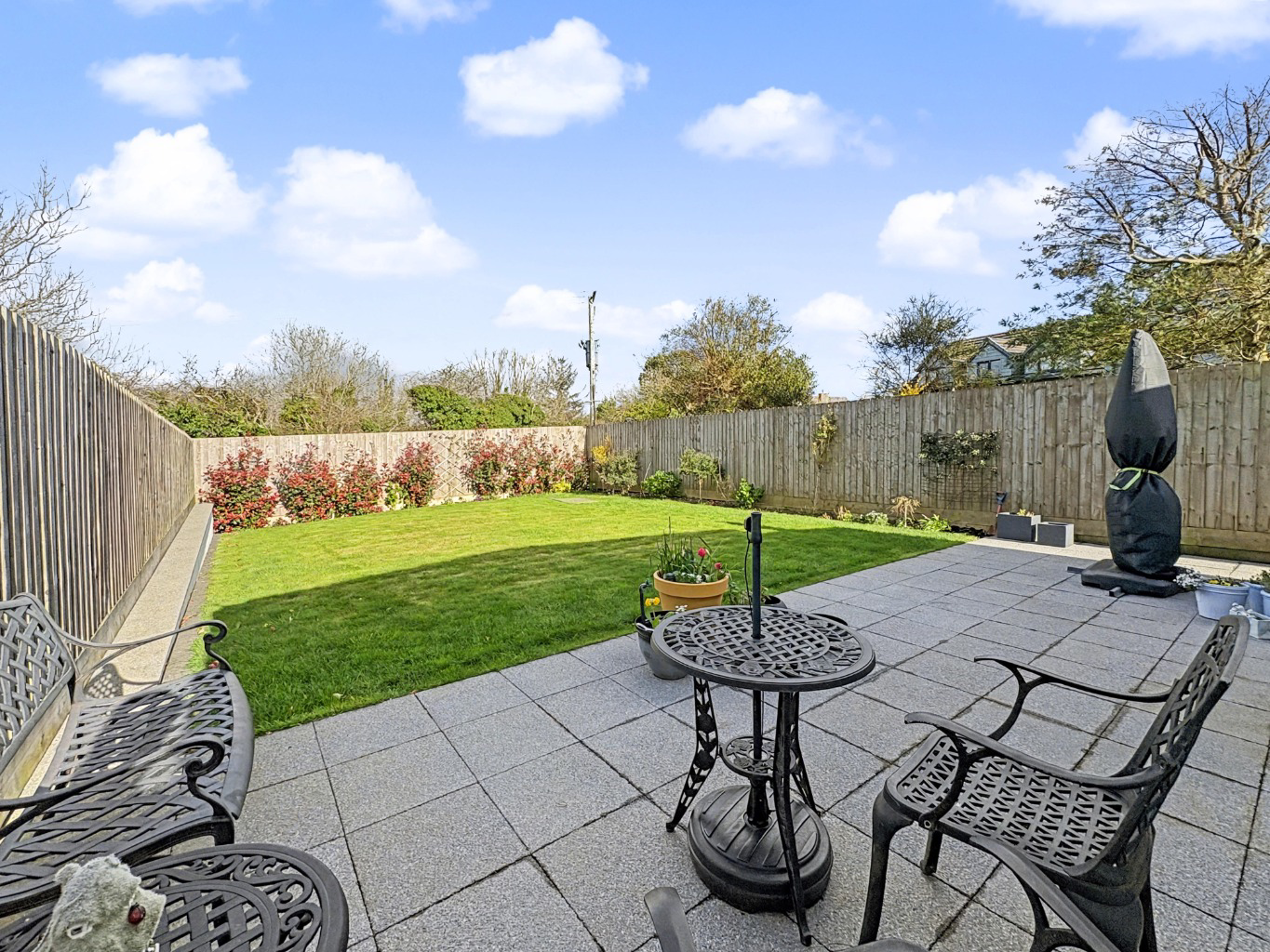 Leedstown, Beautiful Three Bedroom detached Bungalow in the Heart the village, photo 3