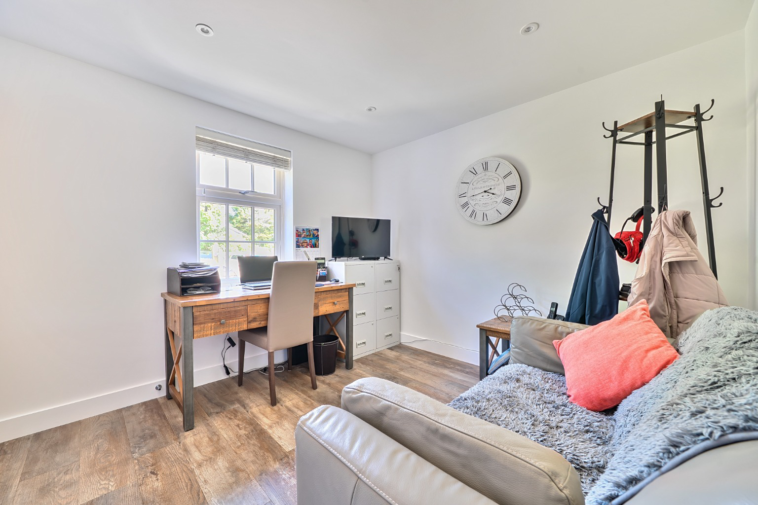 Rosudgeon, Impressive five bed family home, photo 28