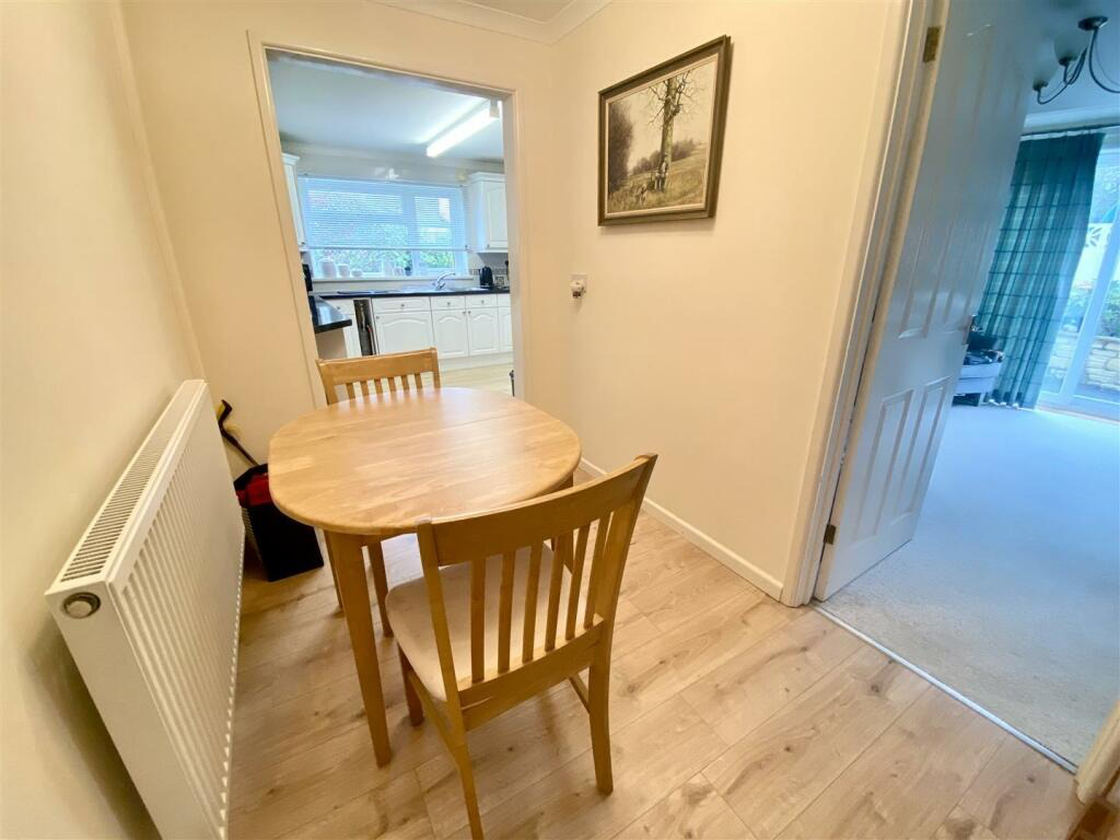 Helston, Spacious detached bungalow, photo 7