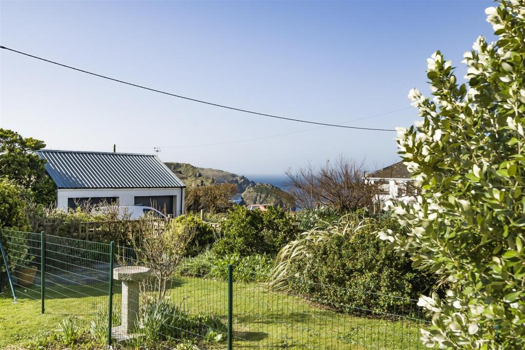 Cottage with Sea Views, Mullion Cove, photo 6