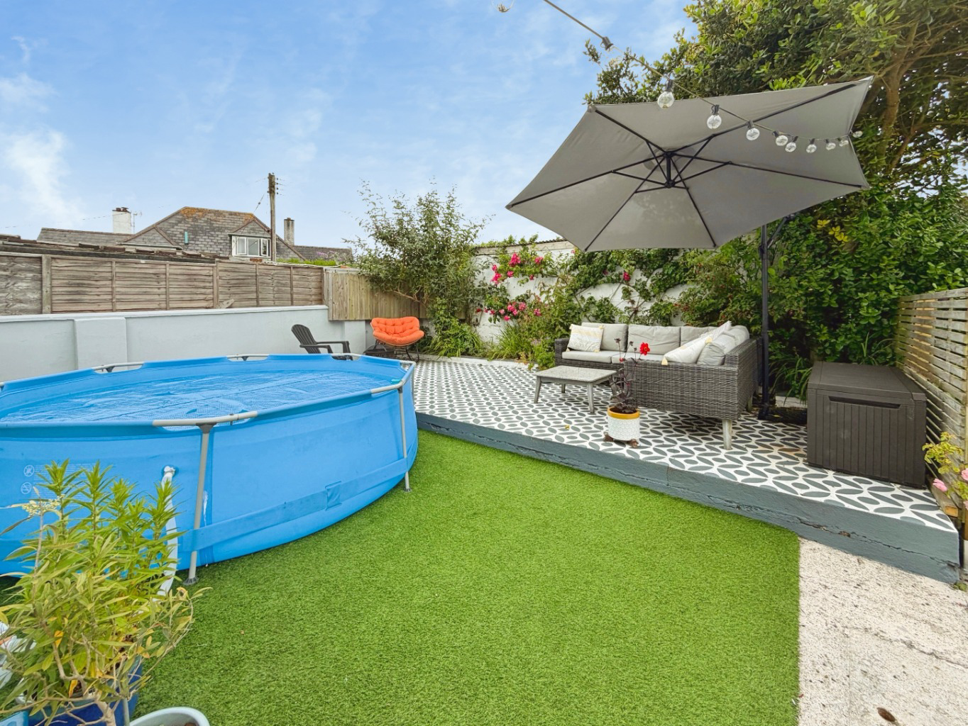 Helston, Spacious four bed family home, photo 12