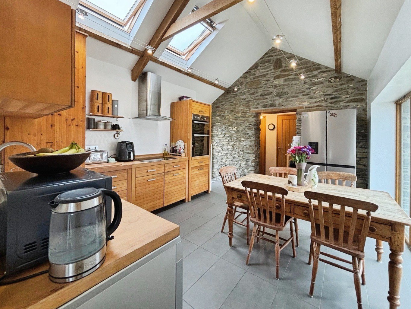 Helston, Barn conversion set within approx 2 acres, photo 22