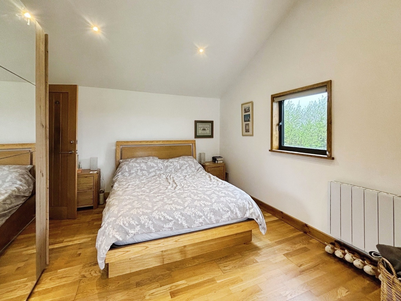 Helston, Barn conversion set within approx 2 acres, photo 18