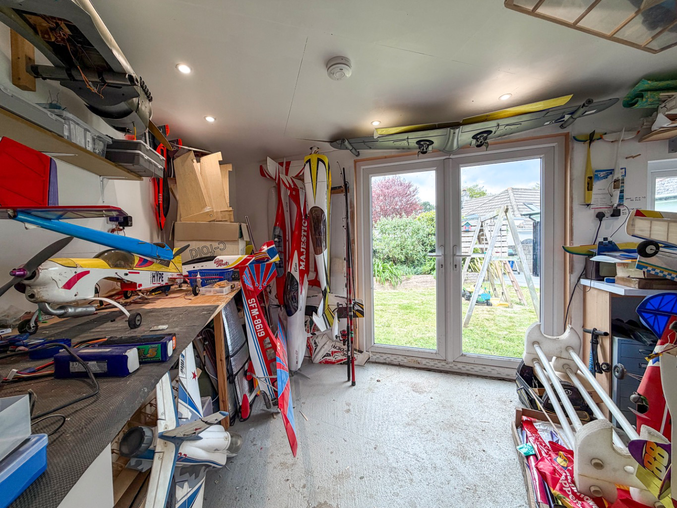 Camborne, Spacious detached bungalow, photo 28