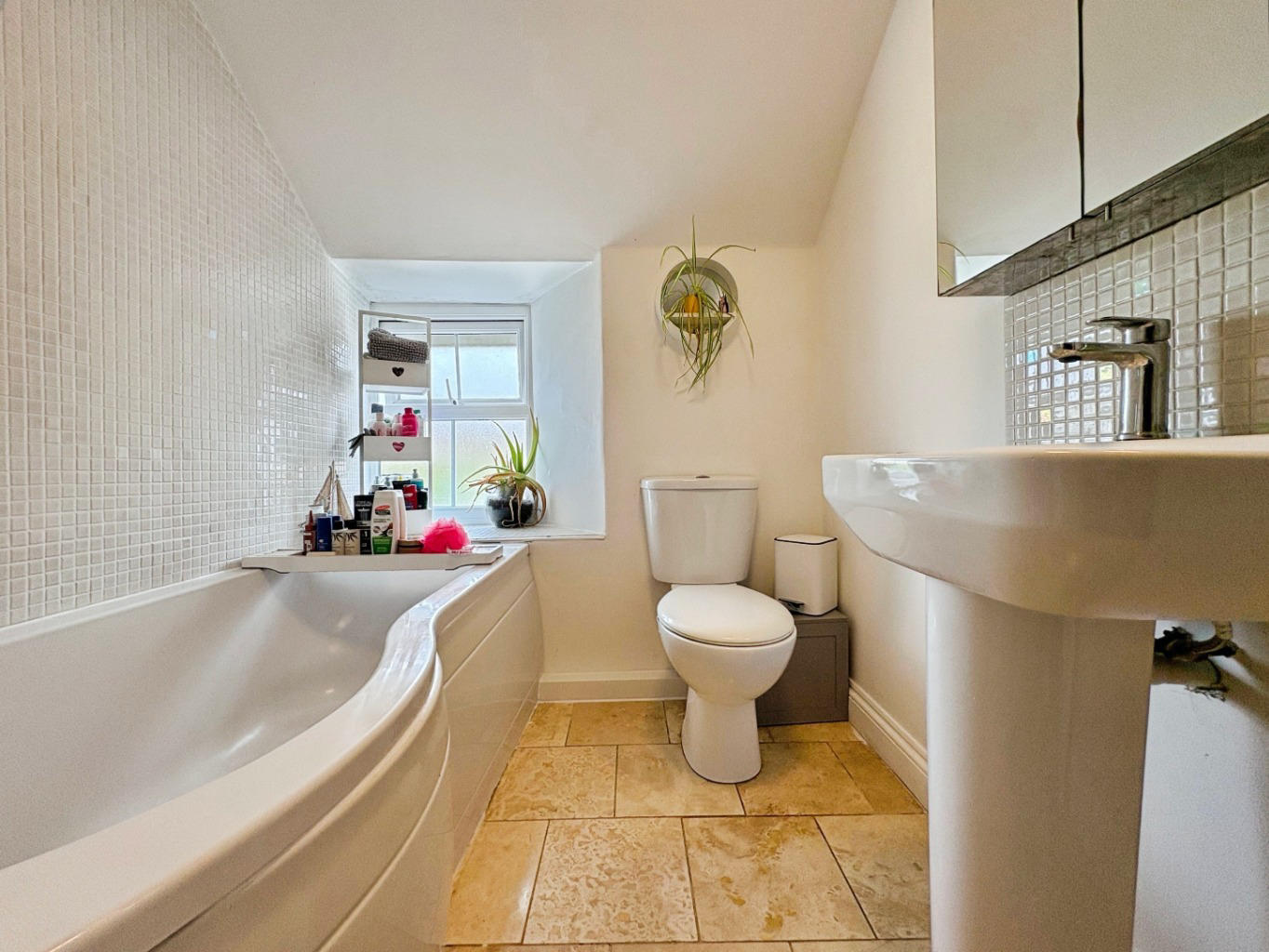 Godolphin Cross, 3 Double Bedroom Charming Cottage, photo 11