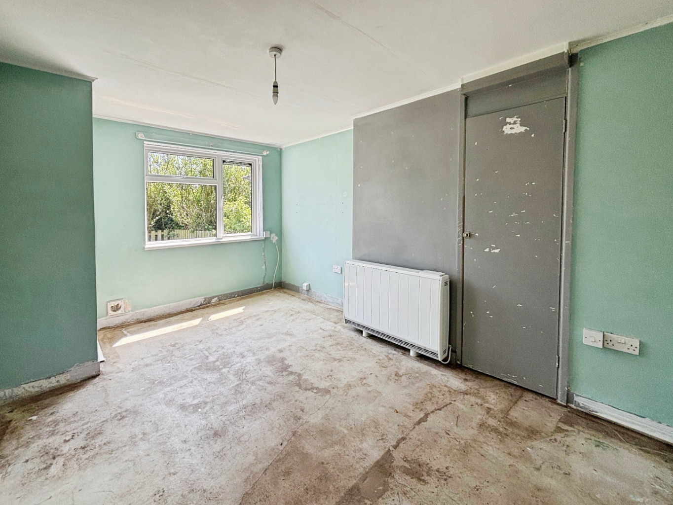 The Lizard, One bed bungalow with no chain, photo 3