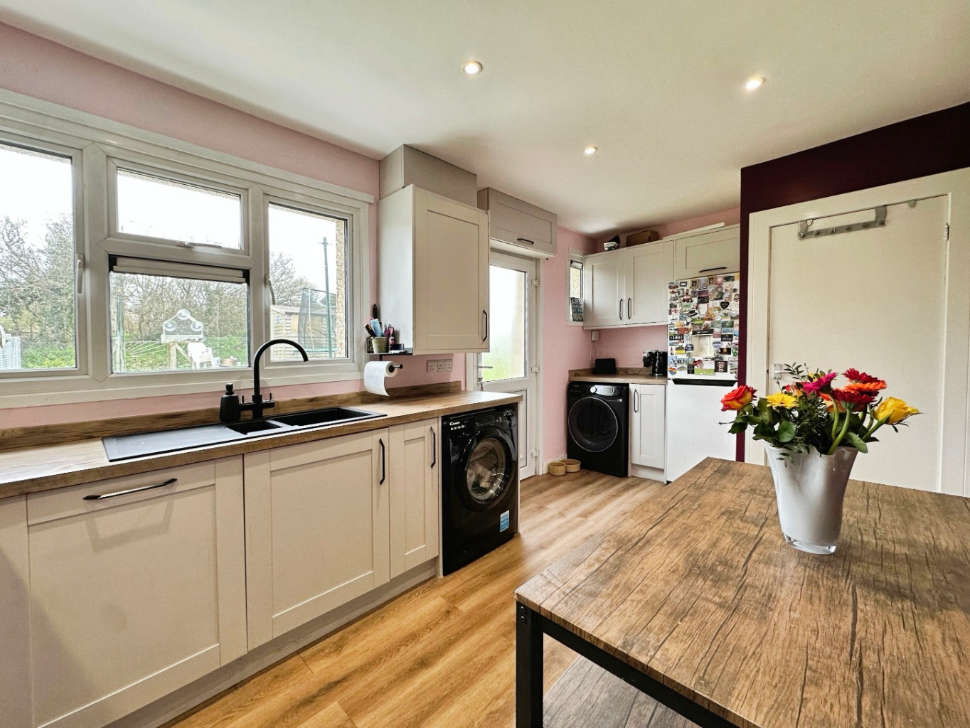 Helston, Three bed home conveniently located, photo 5