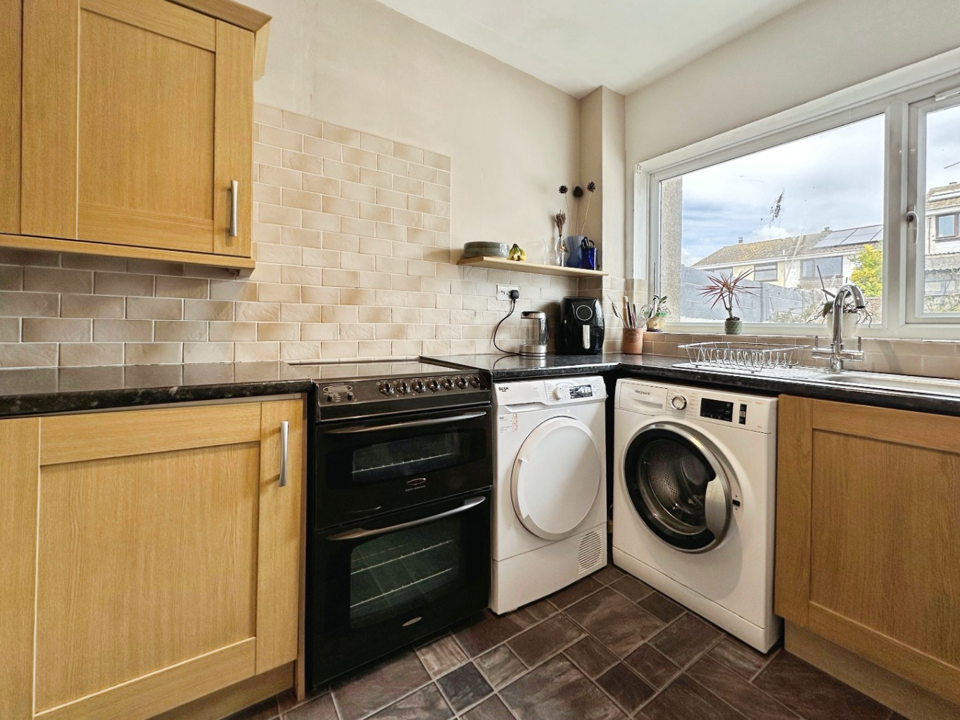 Porthleven, Three bed home in convenient location, photo 8