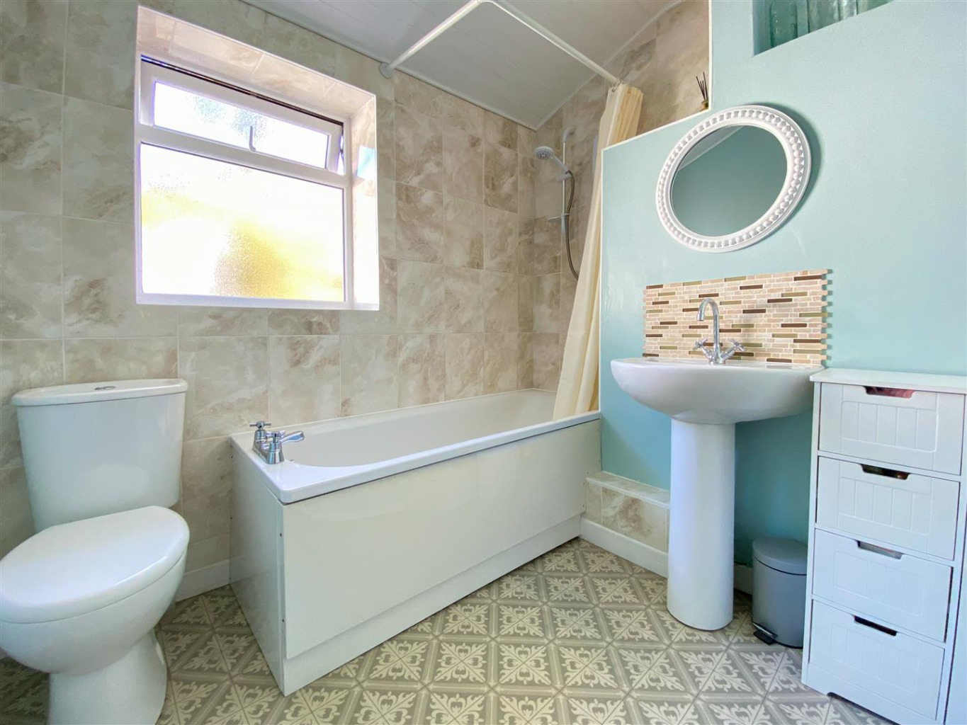 Gweek, Two bed home in village location, photo 17