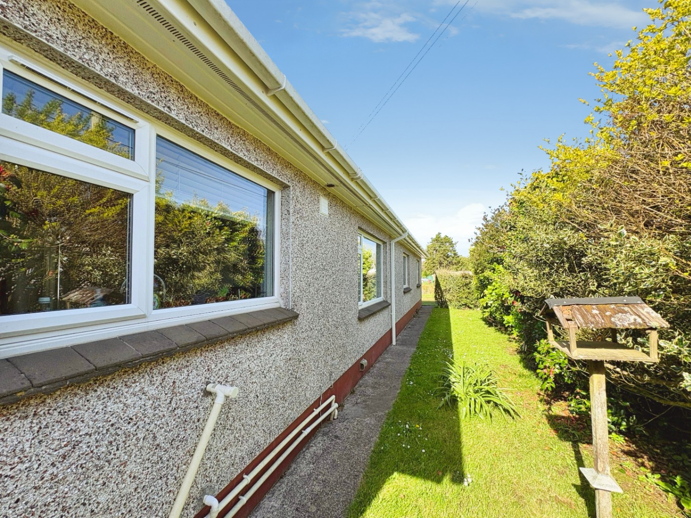 Leedstown, Bungalow set on a generous plot, photo 16