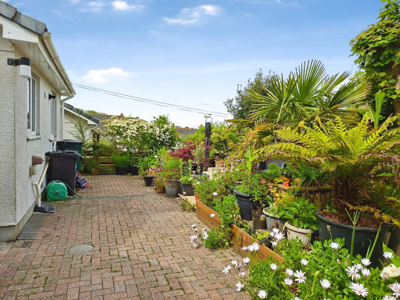 Redruth, Spacious family home, photo 6