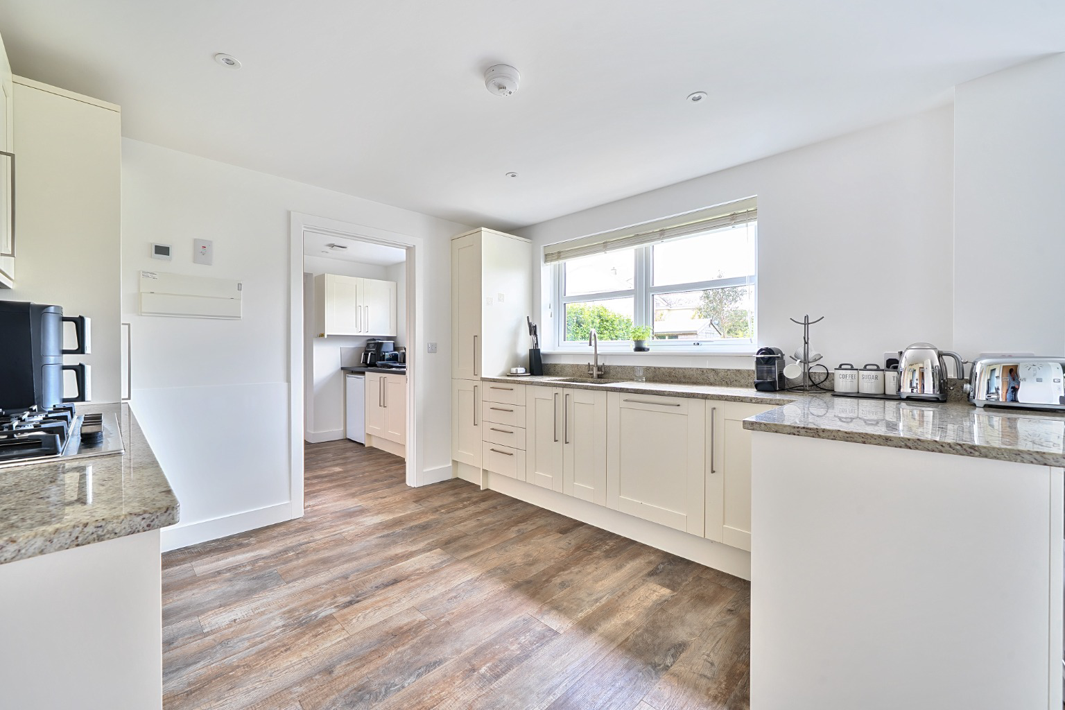 Rosudgeon, Impressive five bed family home, photo 4