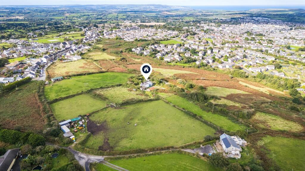 Beacon, Charming semi-detached cottage with land, photo 34