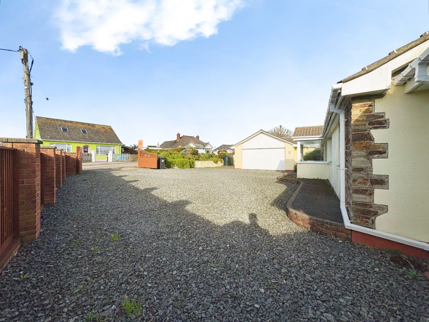 The Lizard, Versatile bungalow with no chain, photo 17