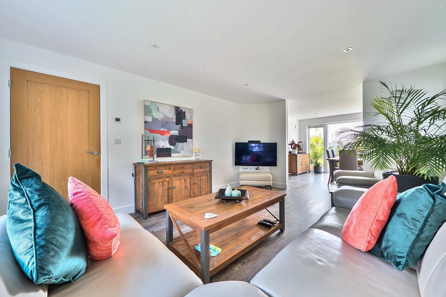 Rosudgeon, Impressive five bed family home, photo 3