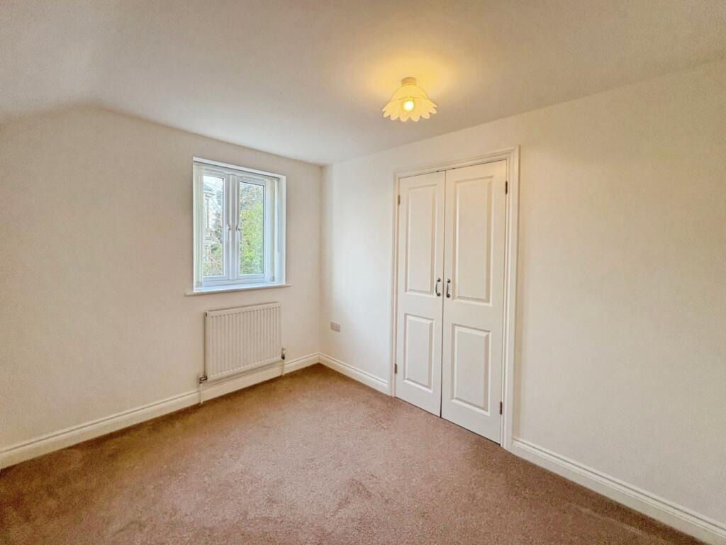 Connor Downs, Spacious family home, photo 16